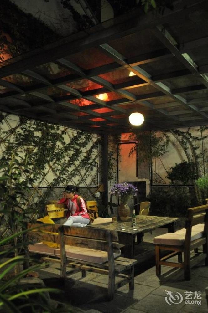 Four Seasons Youth Hostel 다리 외부 사진